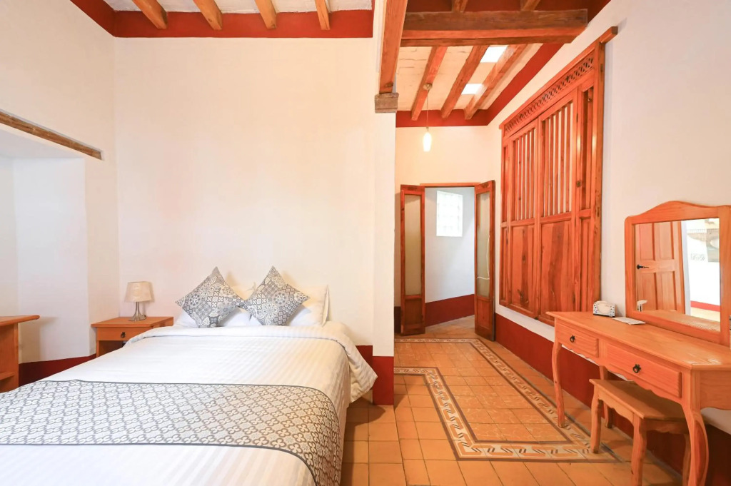 Hotel Meson Cuevano