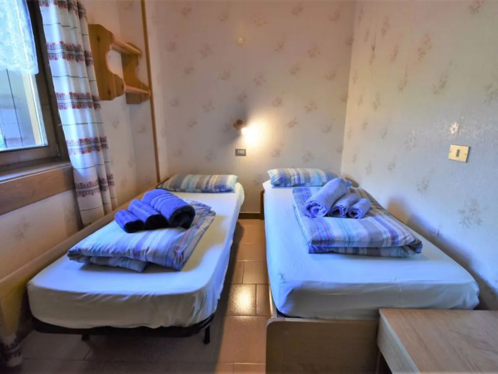 Casa Crapena 12078