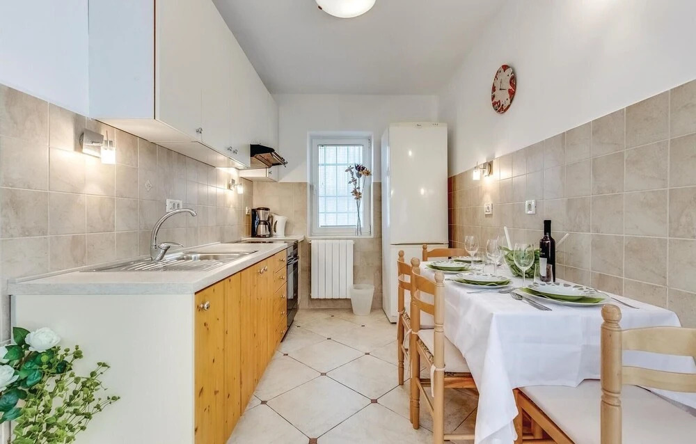 Stunning Home in Crikvenica With 5 Bedrooms and Wifi