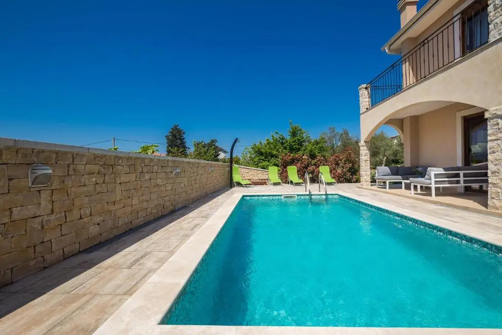Villa Dijana West