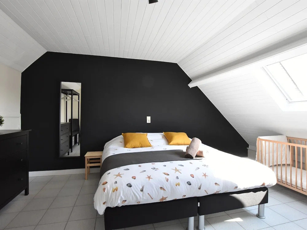 Graceful Apartment in De Panne With Garden