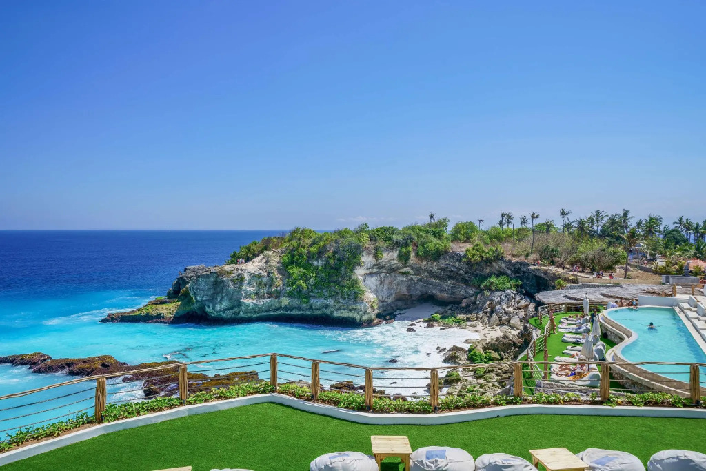 Ora Resort Avia Blue Lagoon