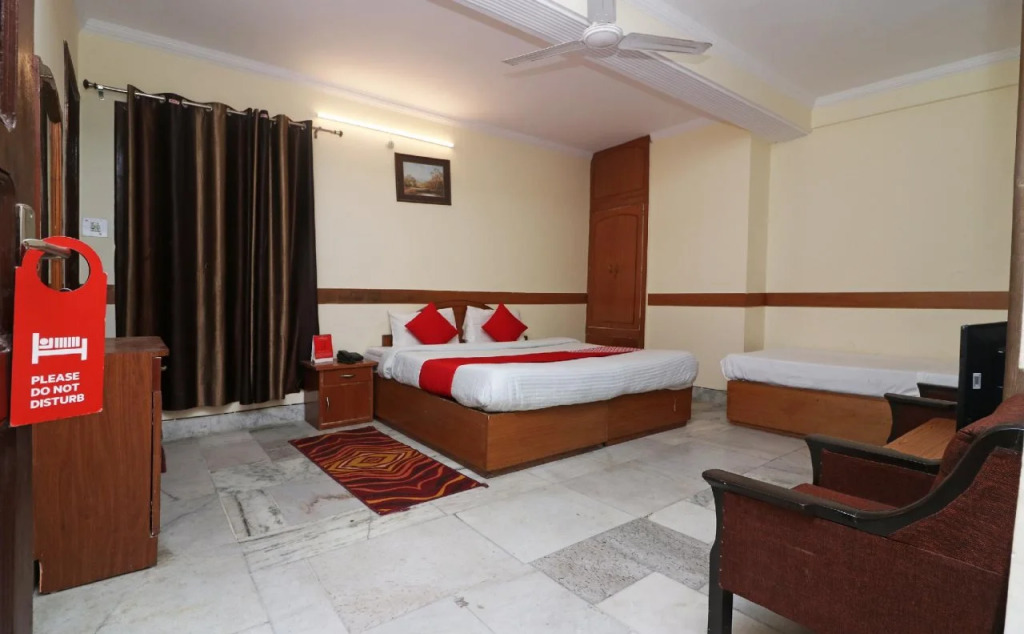 Hotel Rajdhani Palace By OYO Rooms