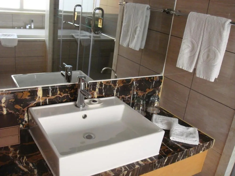 Xinmin Hotel