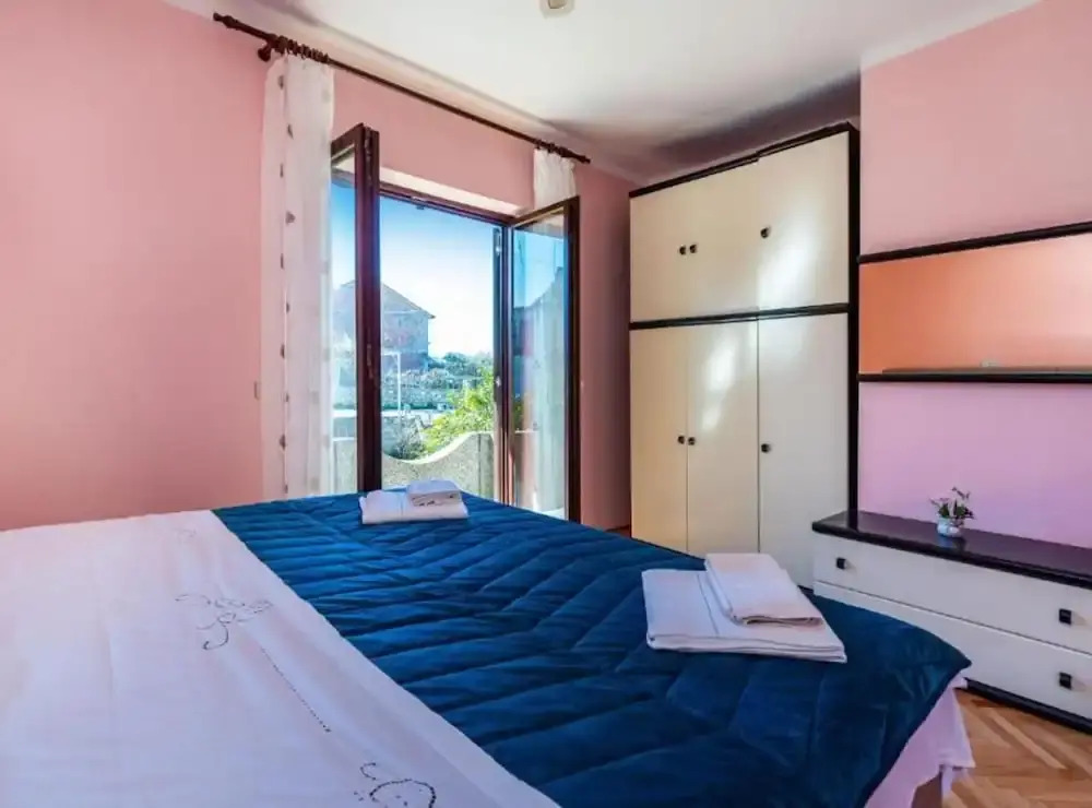 Apartment Serda