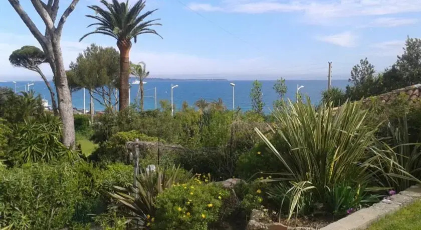 Cannes Villa Bord de Mer