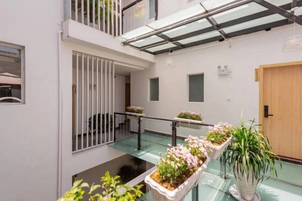 Shuiyue Dongtian Light Luxury Hostel
