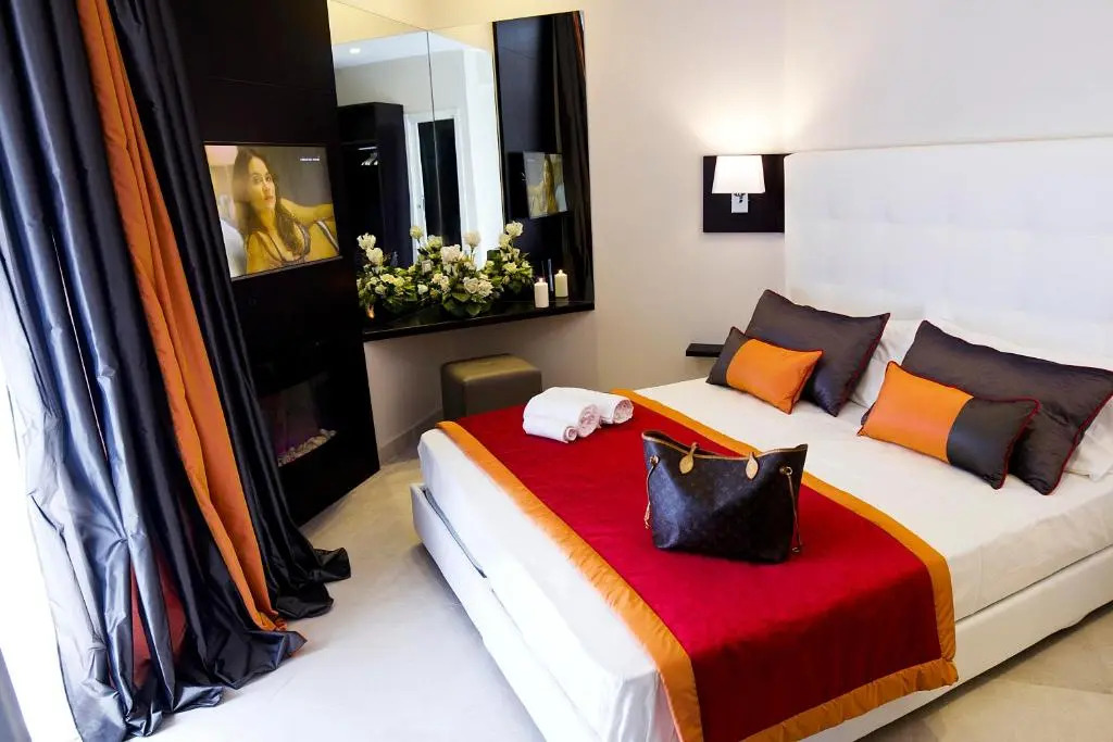 Roman Holidays Boutique Hotel