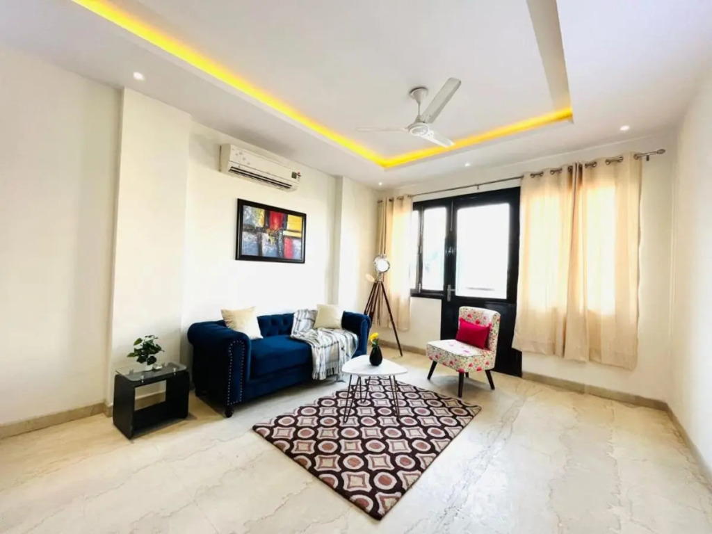Bluo 1Bhk Defence Colony Mkt - Balcony, Parking