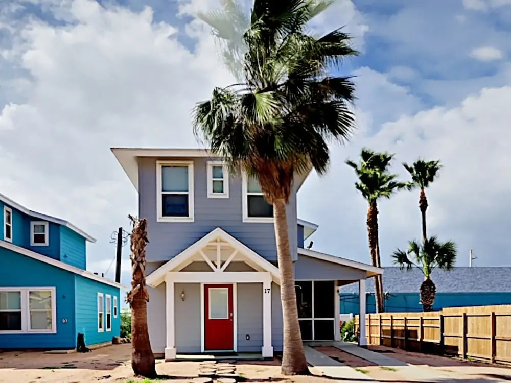 17 Royal Palms - Three Bedroom Home