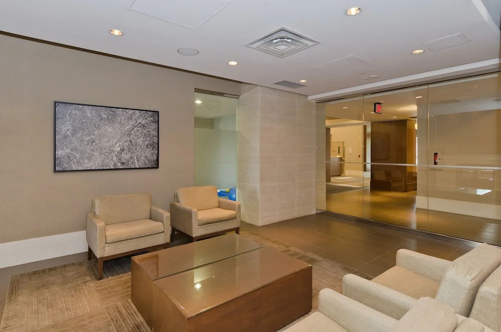 Suite Digs Waterfront