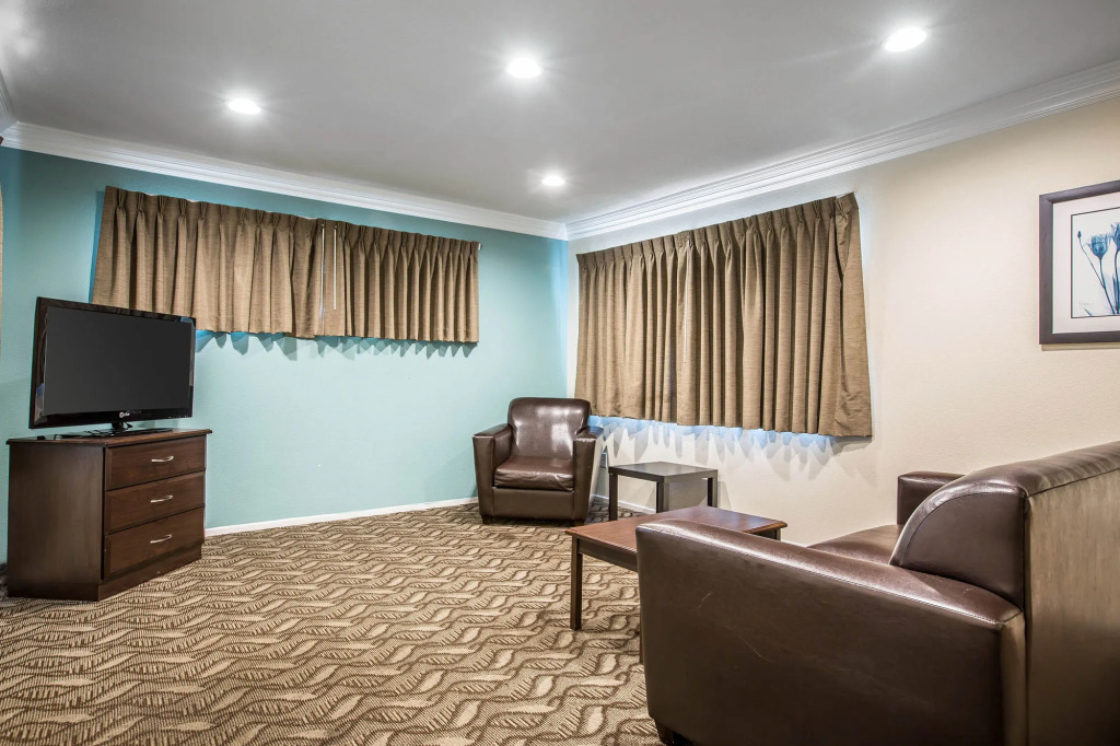 Rodeway Inn & Suites Inglewood