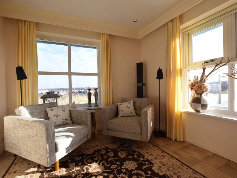 Luxurious Holiday Home With Billiards Table and Sauna, Atop the Dunes in De Koog