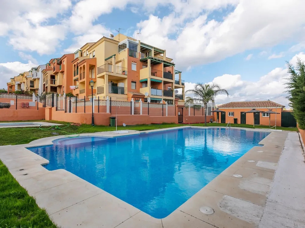 Pleasant Holiday Home in Estepona With Swimming Pool