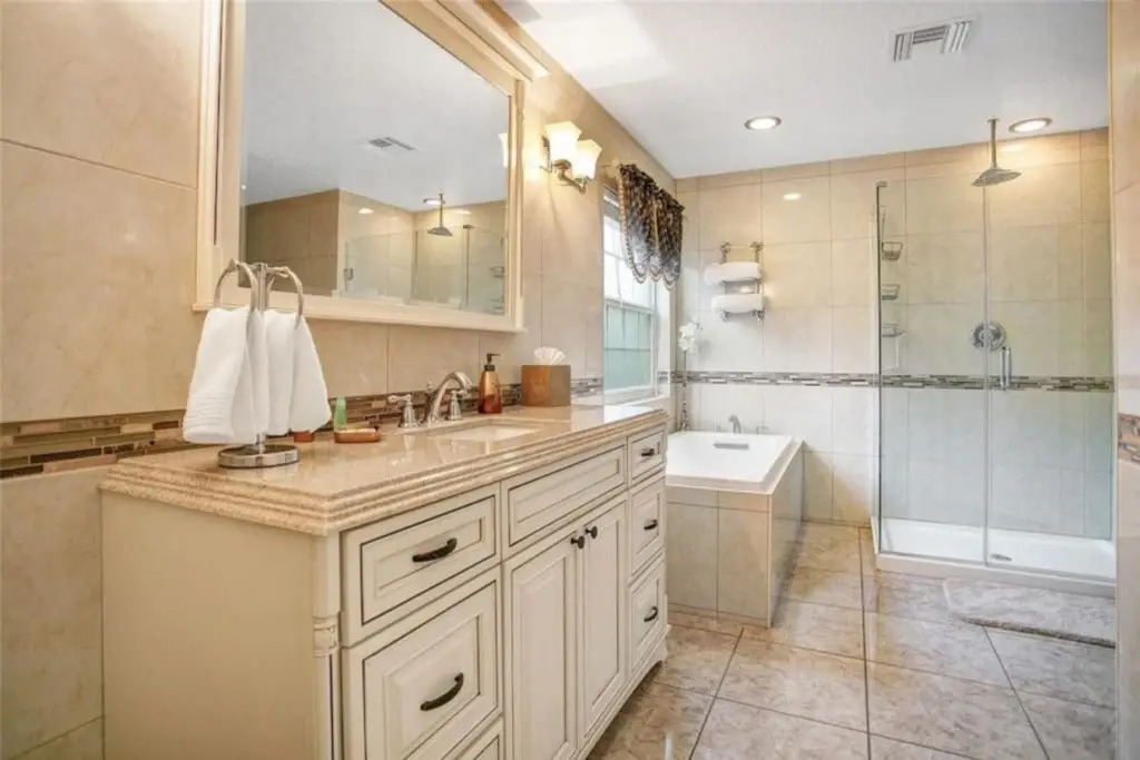 Lake Berkley Retreat close to Disney World, Kissimmee, US