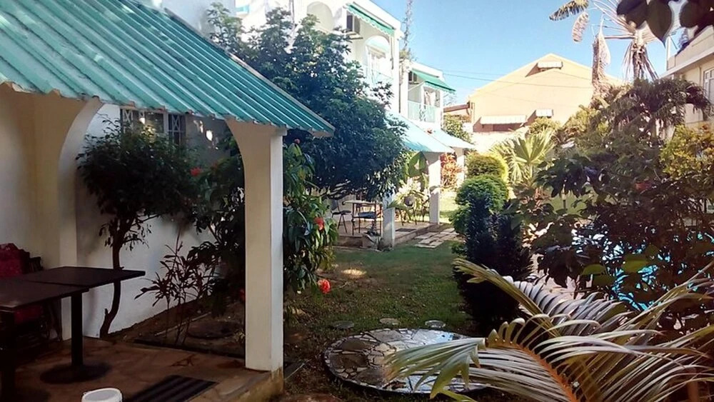 House With 3 Bedrooms in Flic en Flac, With Shared Pool, Enclosed Garden and Wifi