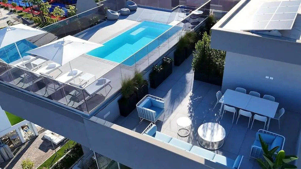 Green Park Penthouse Suite & Pool - Heated Pool
