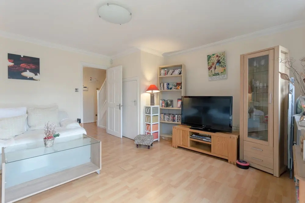 Bright 3 Bedroom House in Canning Town