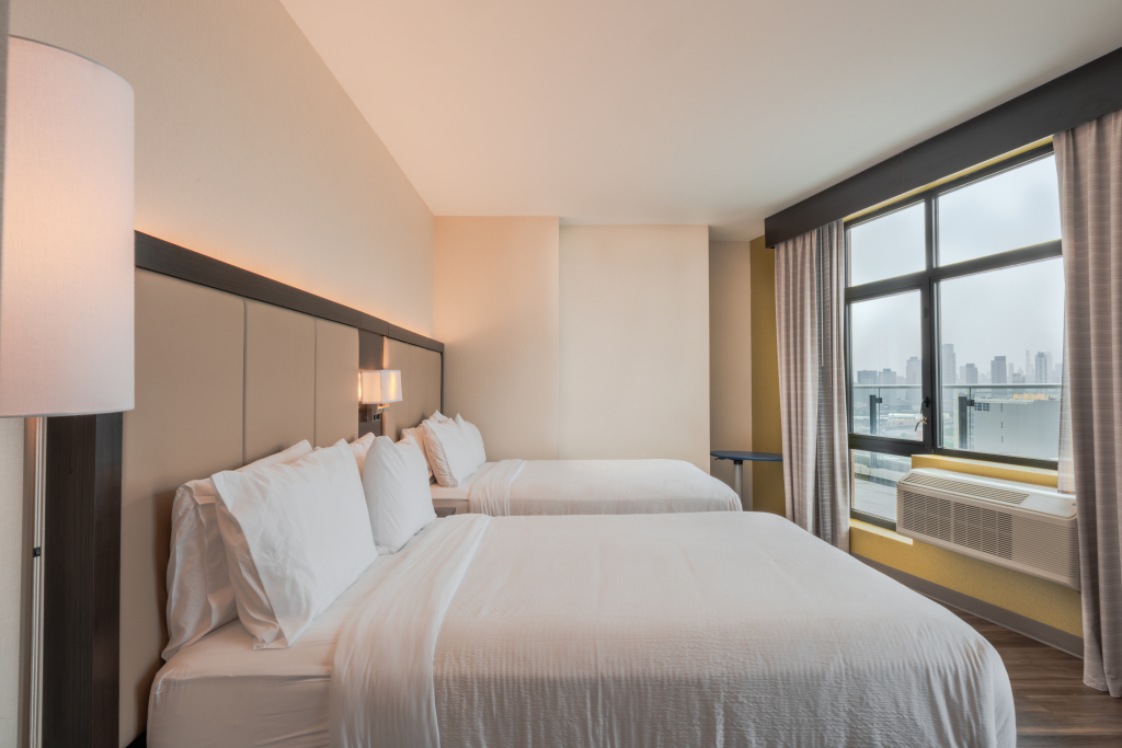 Holiday Inn Express Long Island City E - New York by IHG