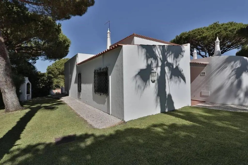 Villa Vale Do Lobo 626 3 Bedrooms Private Pool Short Walk To The Praca