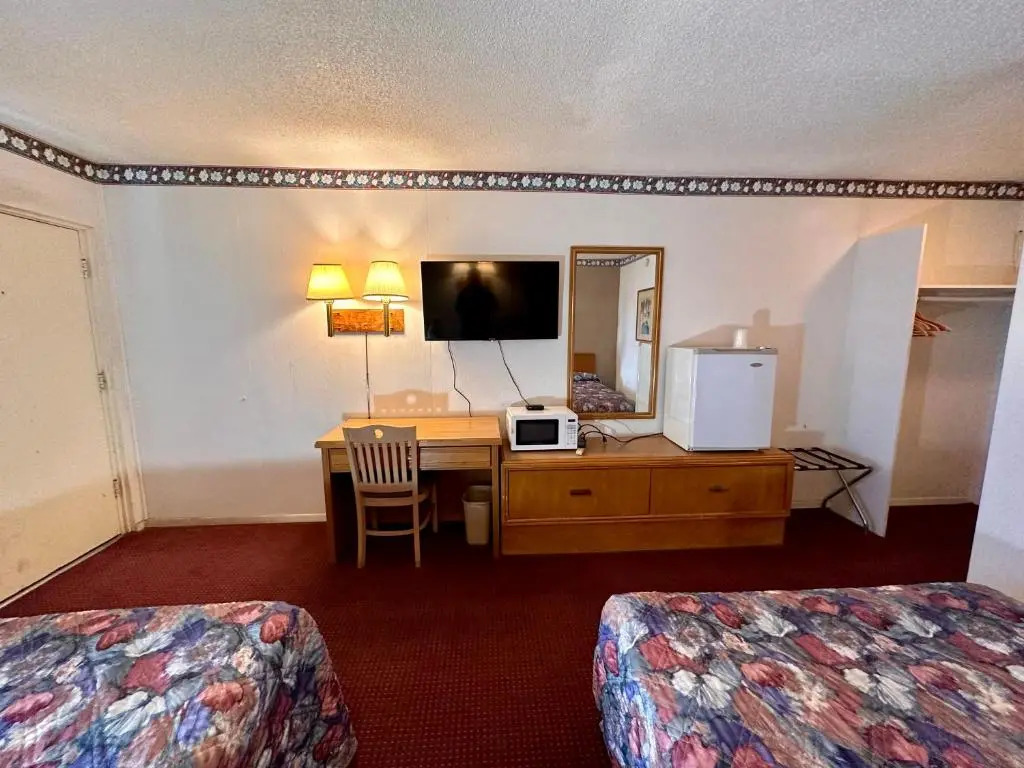 The Hastings Inn Salina