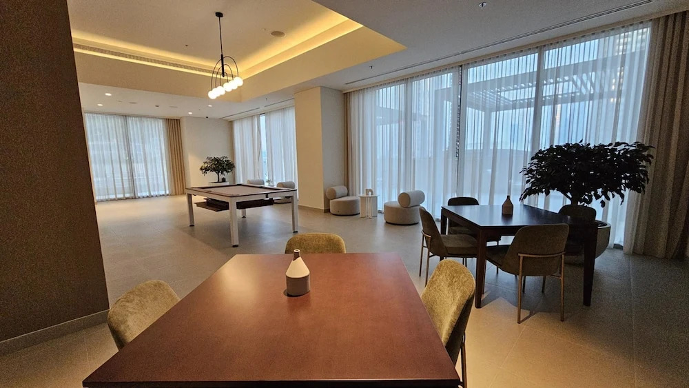 City Living at Its Best Near Burj Khalifa