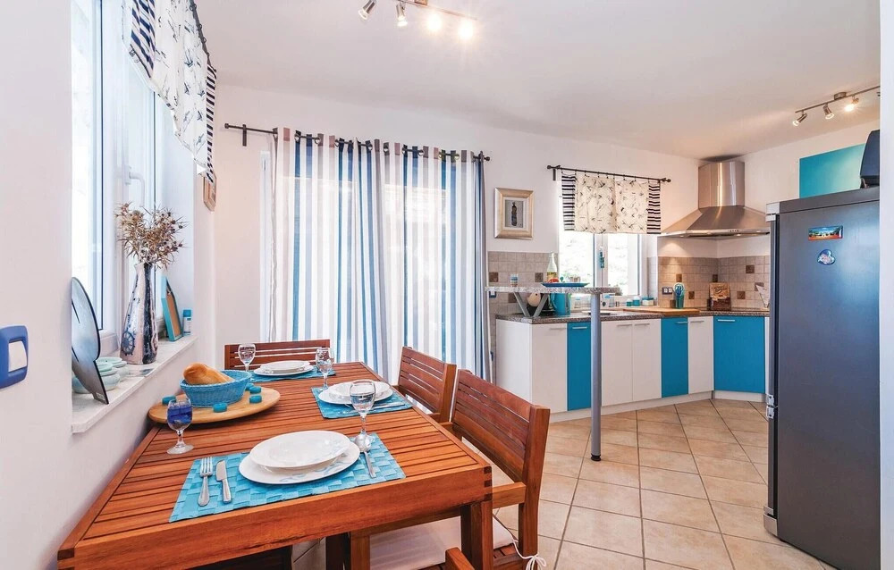 Five-Bedroom Holiday Home In Novigrad