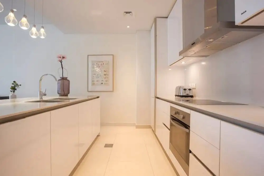 Captivating Apt in City Walk Pool View!
