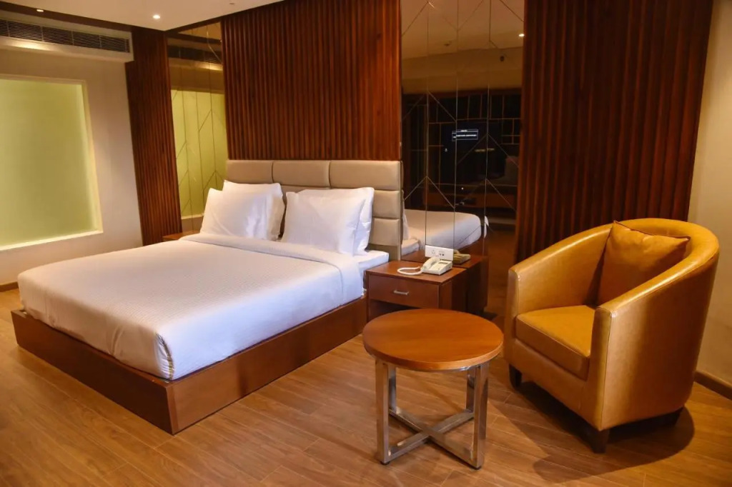 The Pearlview Regency