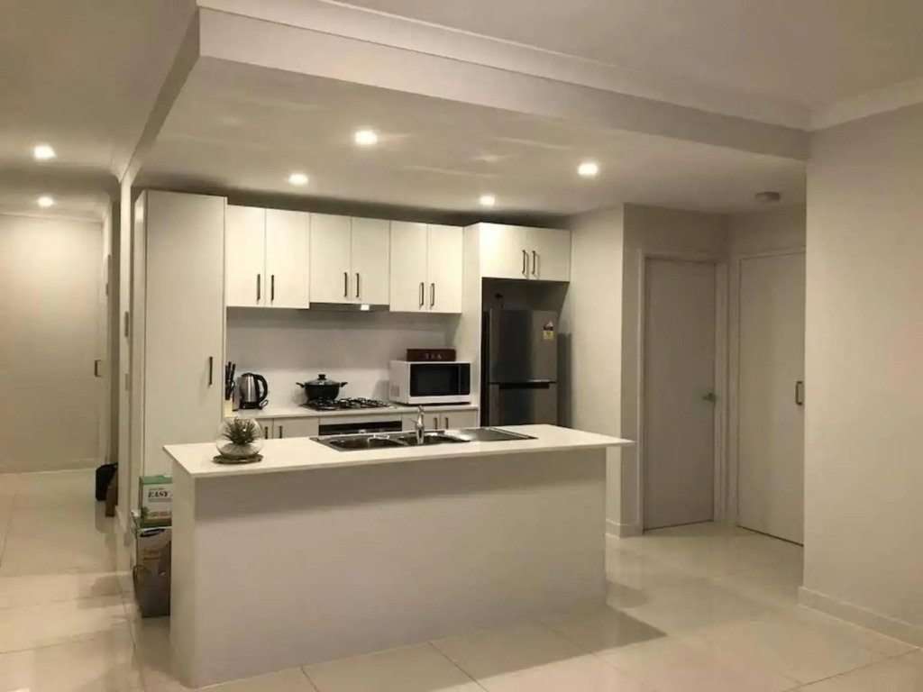 Shine Apartment