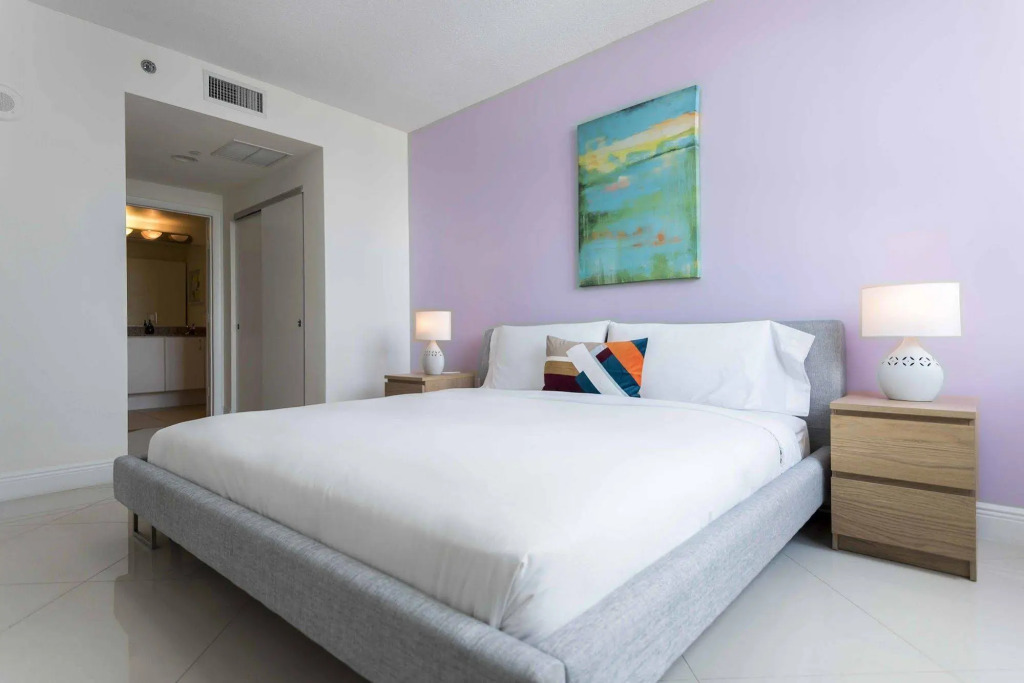 Dharma Home Suites Brickell Miami at One Broadway