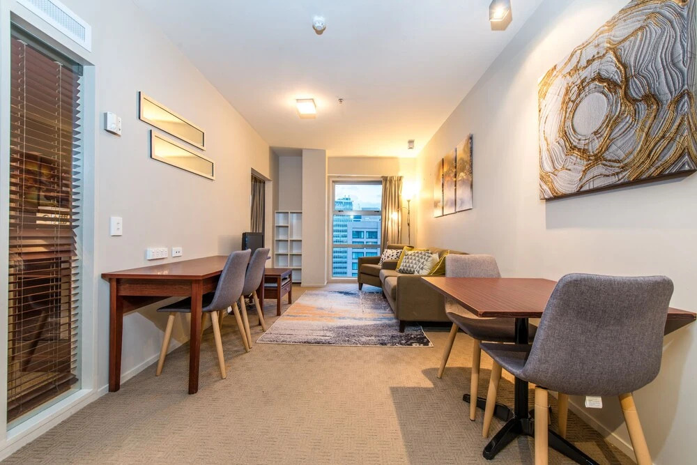 JHT - 2 BRM Apartment, Air Con, Close to SkyTower