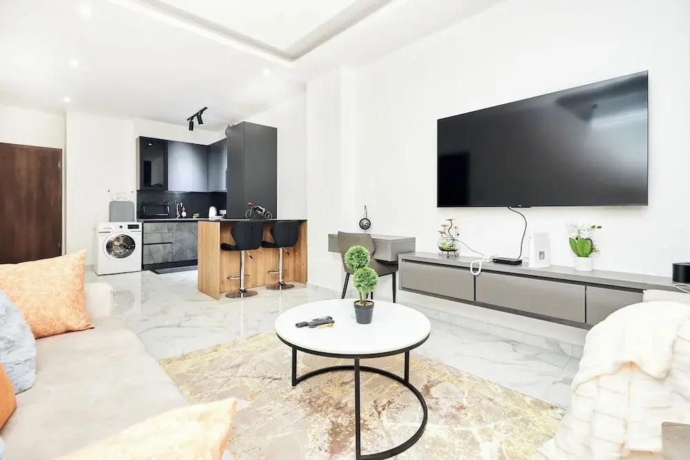Quao Realty - The Essence