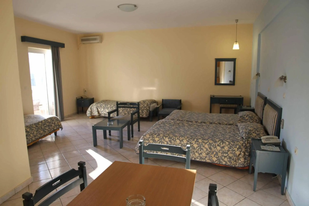 Astron Hotel