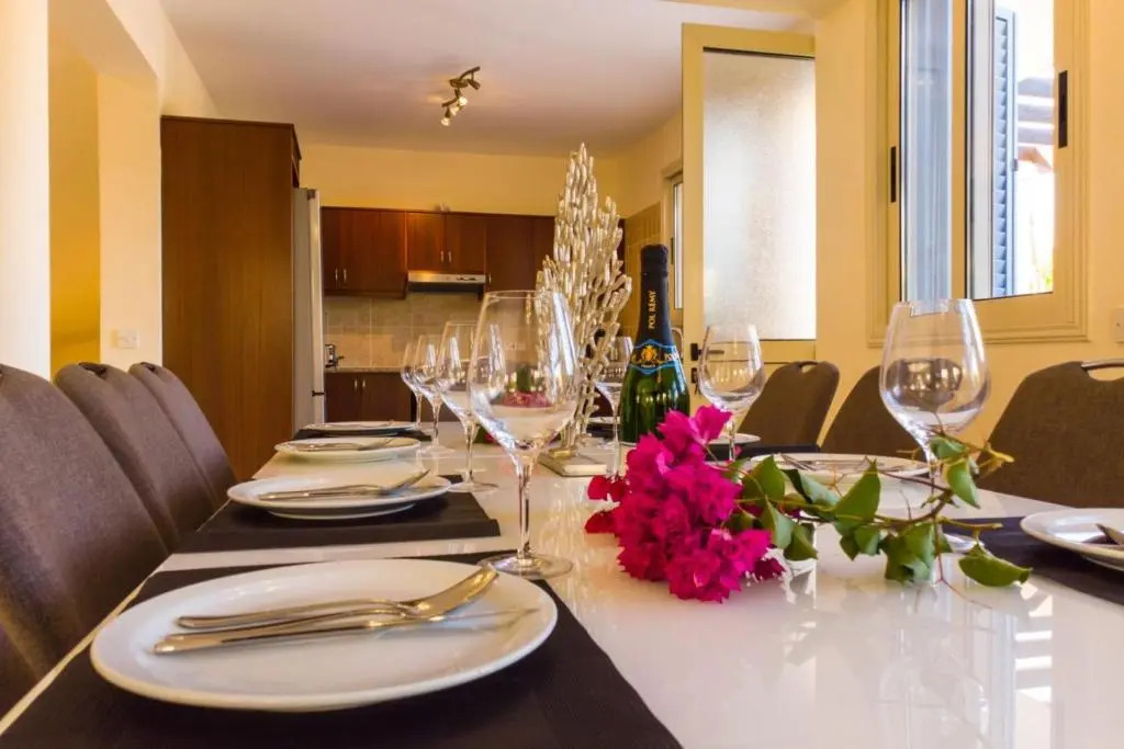 Theos Club Villas 3