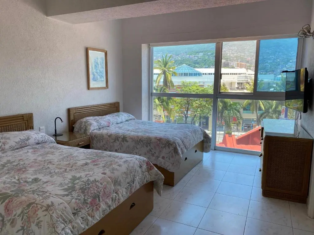 Comfortable Beachfront apartment in Acapulco