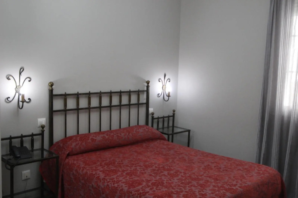 Hostal Roma