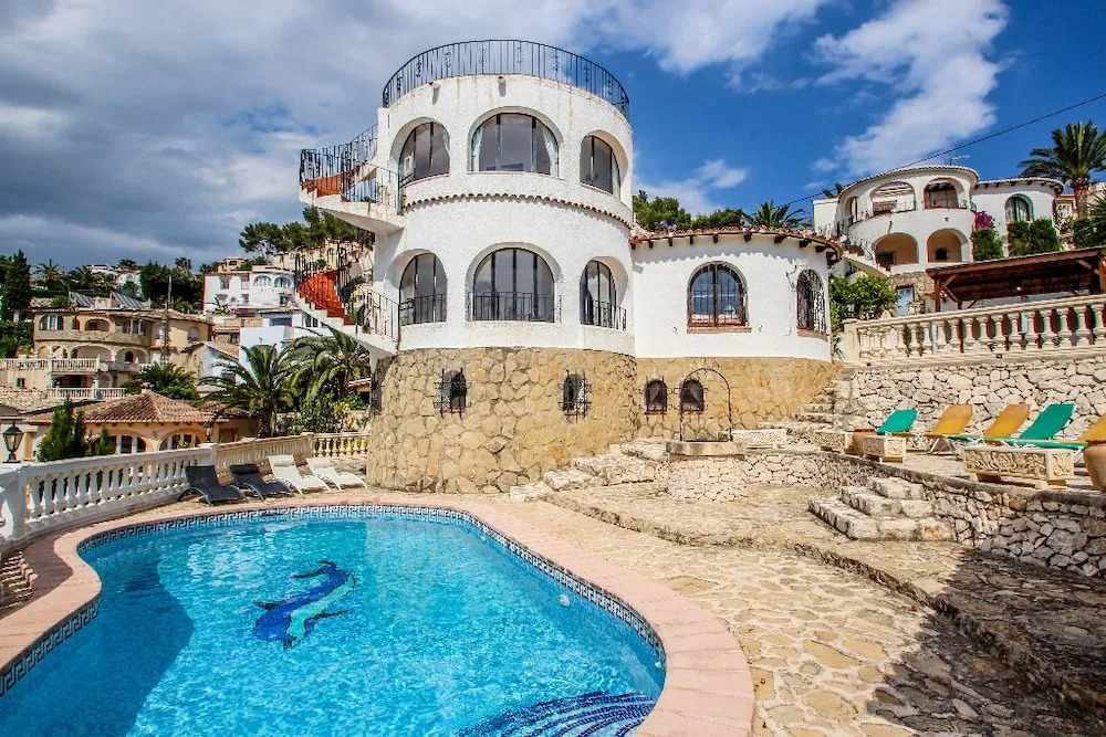 Sweet - modern, well-equipped villa with private pool in Benissa