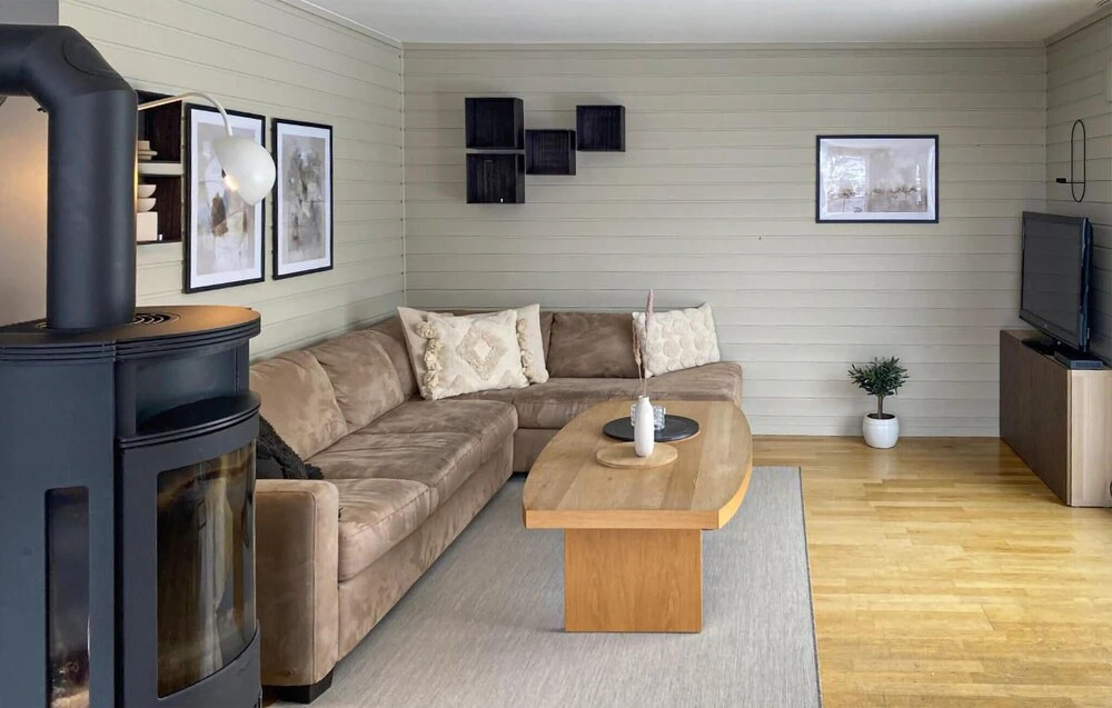 Beautiful Home in Ulvik With 4 Bedrooms and Wifi