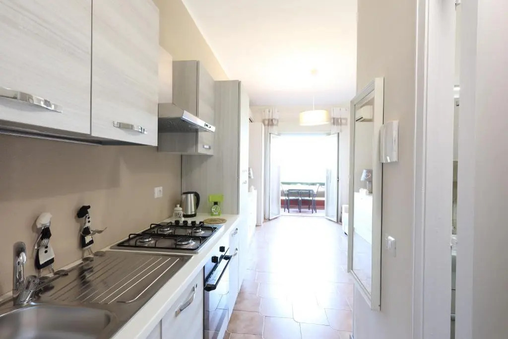 Pietrenere APT with Balcony 120m from the Sea