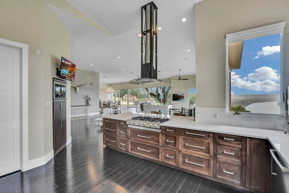 THE Above Vista Estate on Lake Austin