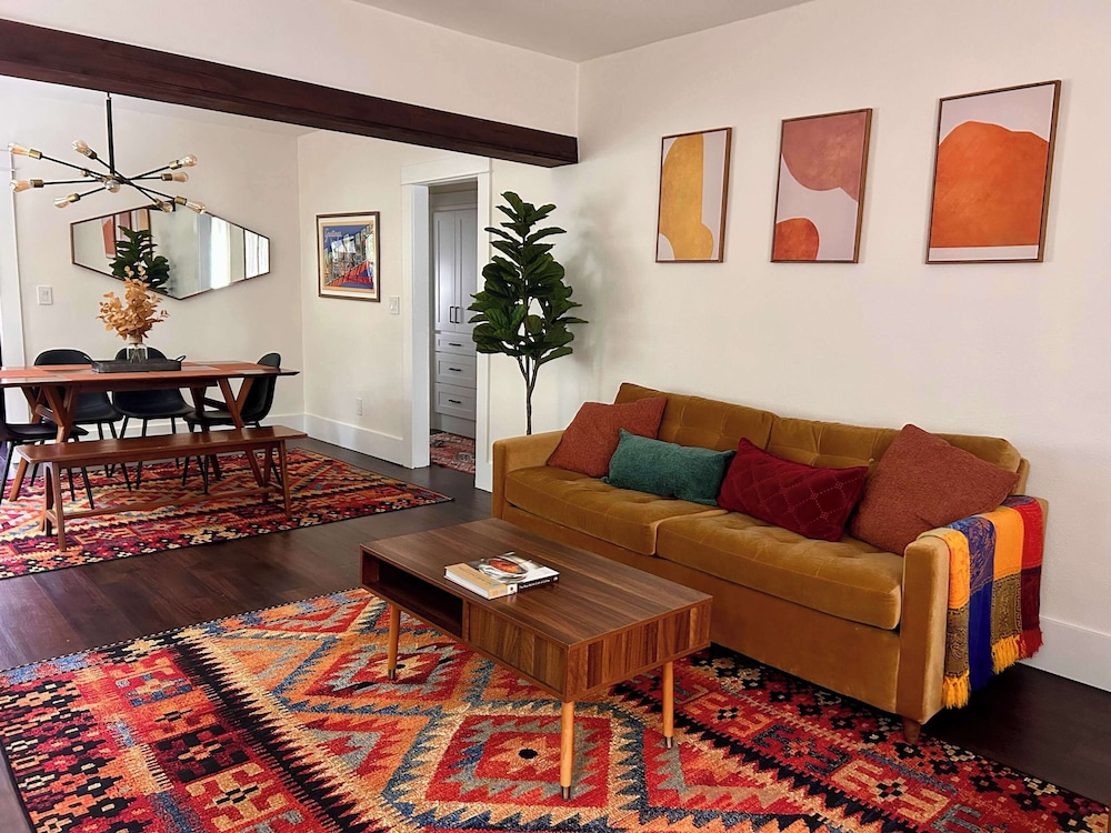 Charming Craftsman - Beach Close