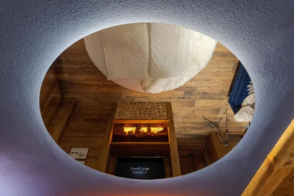 John Luxury Suites