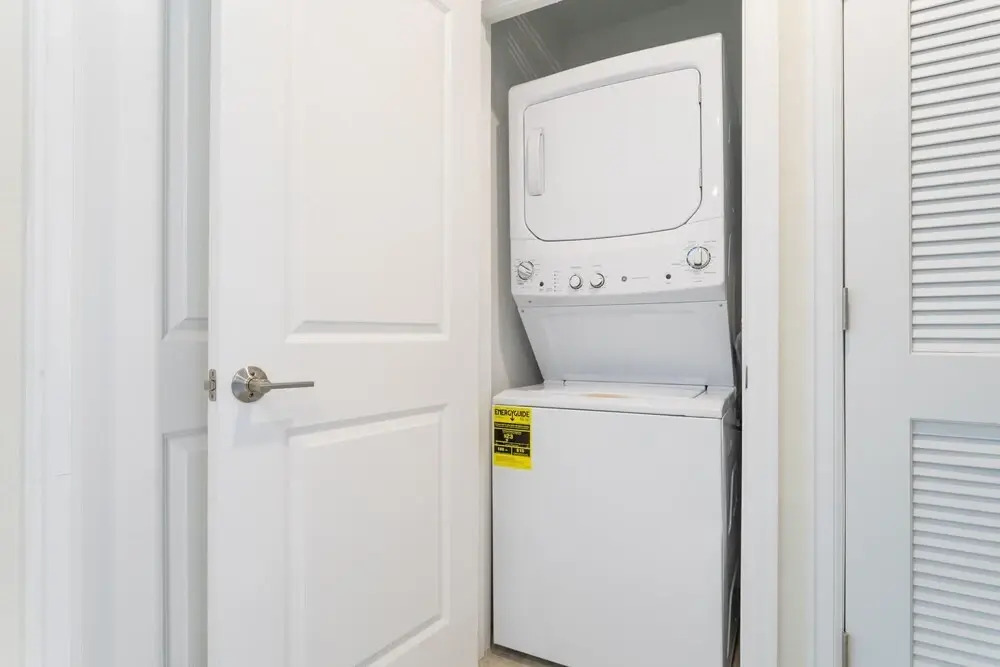 Stunning 2Bd Apto Close to Disney Storey Lake Resort 104