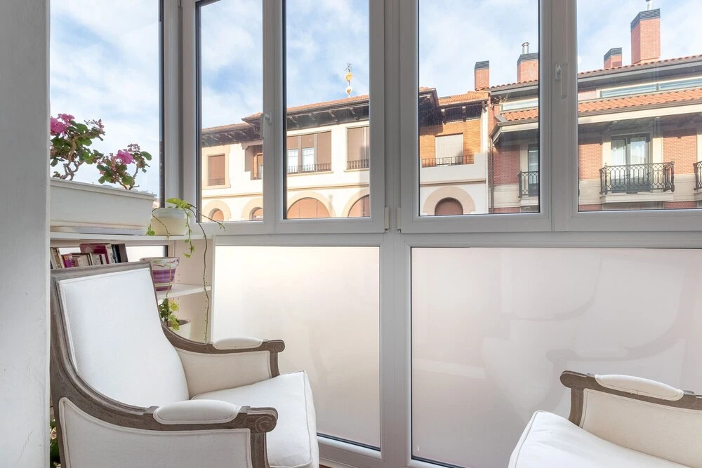 BILBAO BY THE SEA IV apartment by Aston Rentals