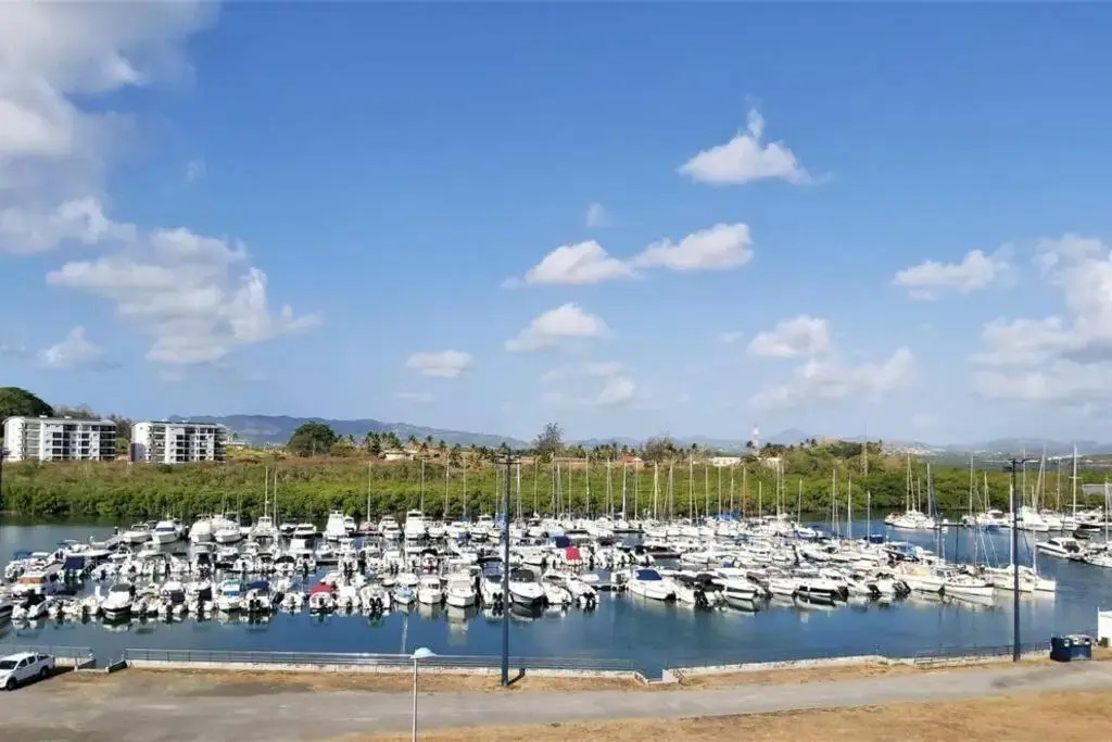 Appartement neuf vue Marina étang Z'abricot FDF
