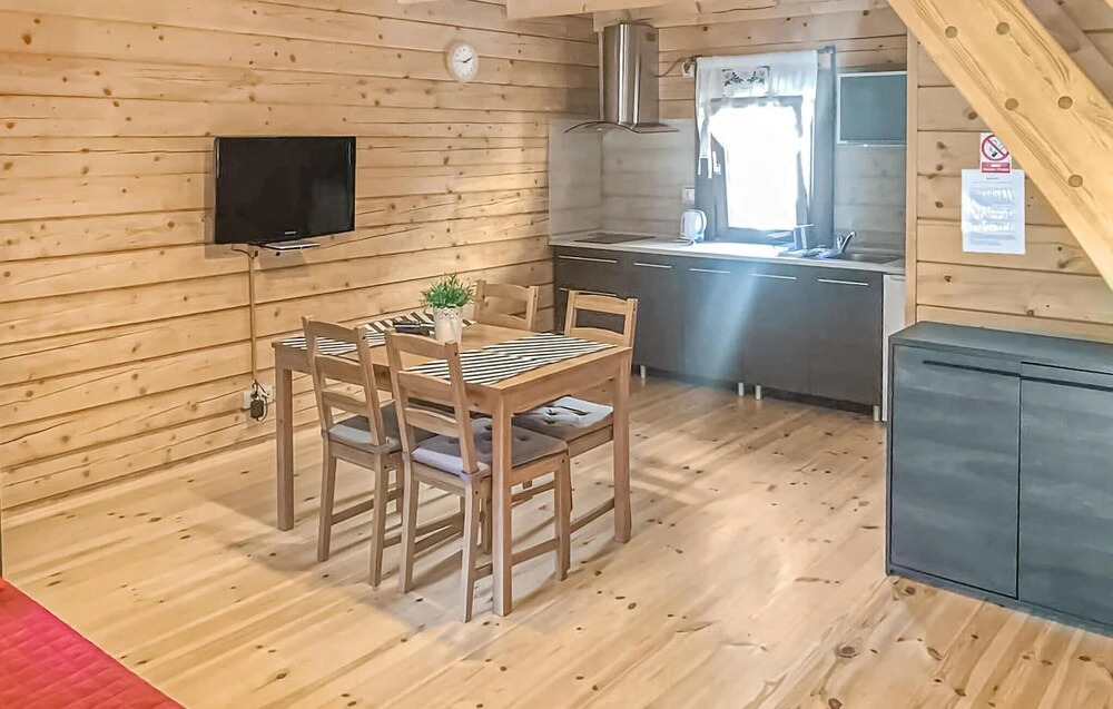Awesome Home In Jaroslawiec With Wifi