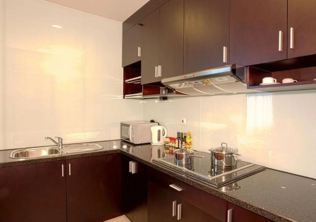 Mayfair Suites