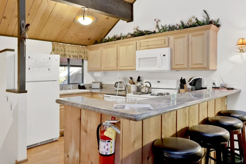 2156-summit Escape 2 Bedroom Home by Redawning