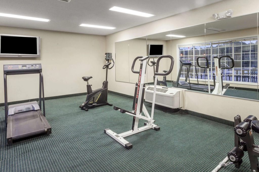 Baymont by Wyndham Hickory
